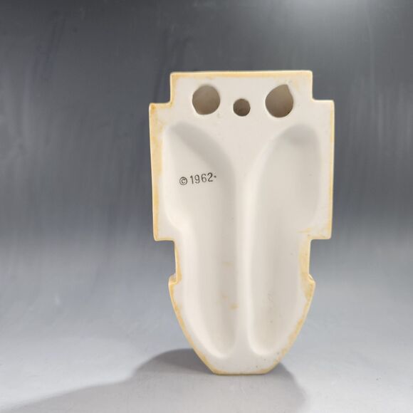 Holy Water Font Hanging Bisque Porcelain Crucified Christ VTG 1961 Jesus Japan - Picture 3 of 8